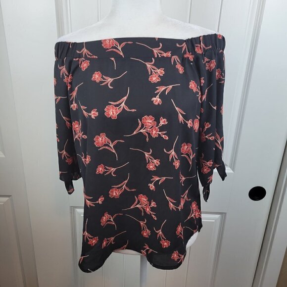 RENNEE c off the shoulder top - Picture 2 of 7